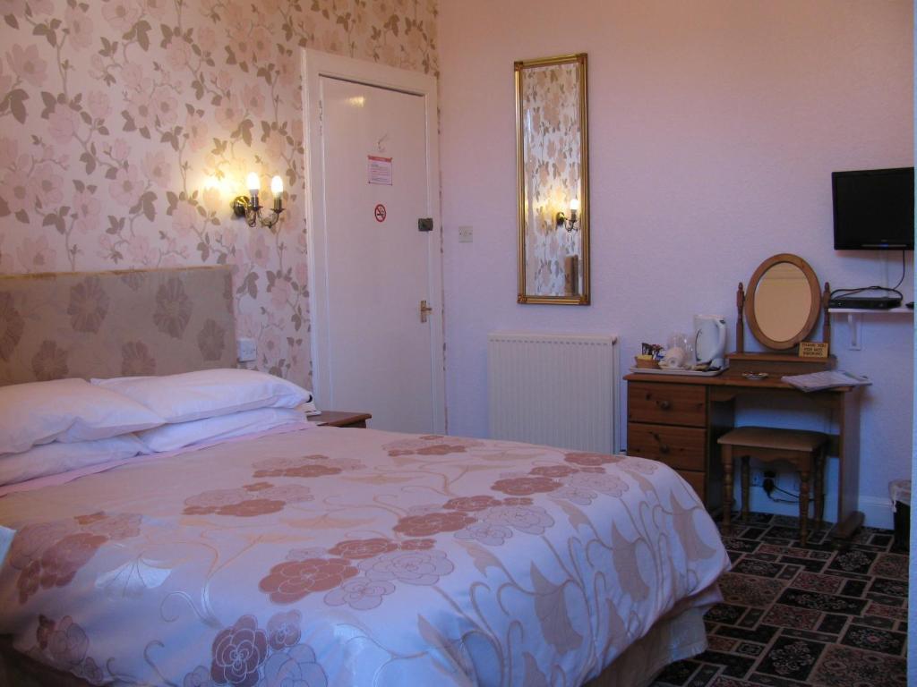 Almond Villa Guest House Perth Room photo